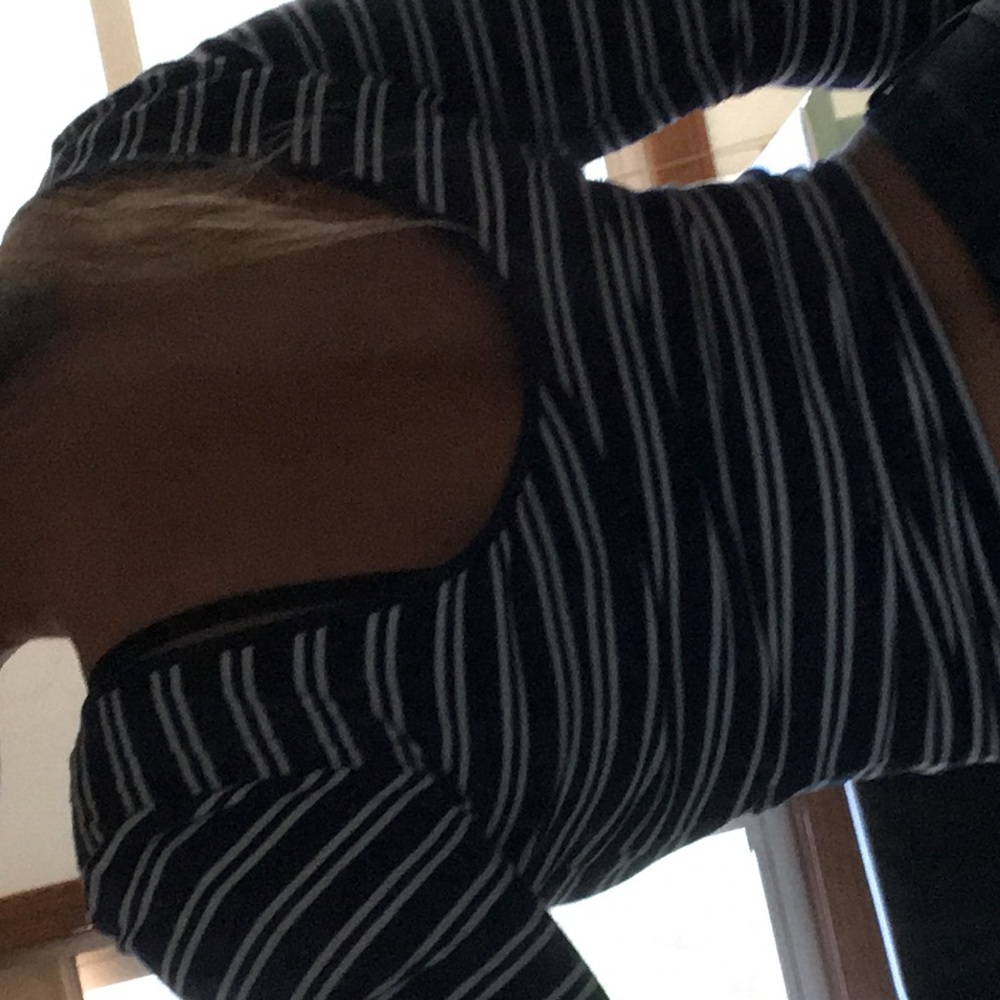 Express crop top - Picture 3 of 3